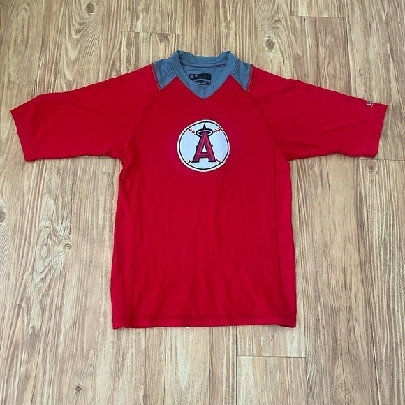 Genuine Merchandise Other - Genuine Merchandise LA Angels T-Shirt